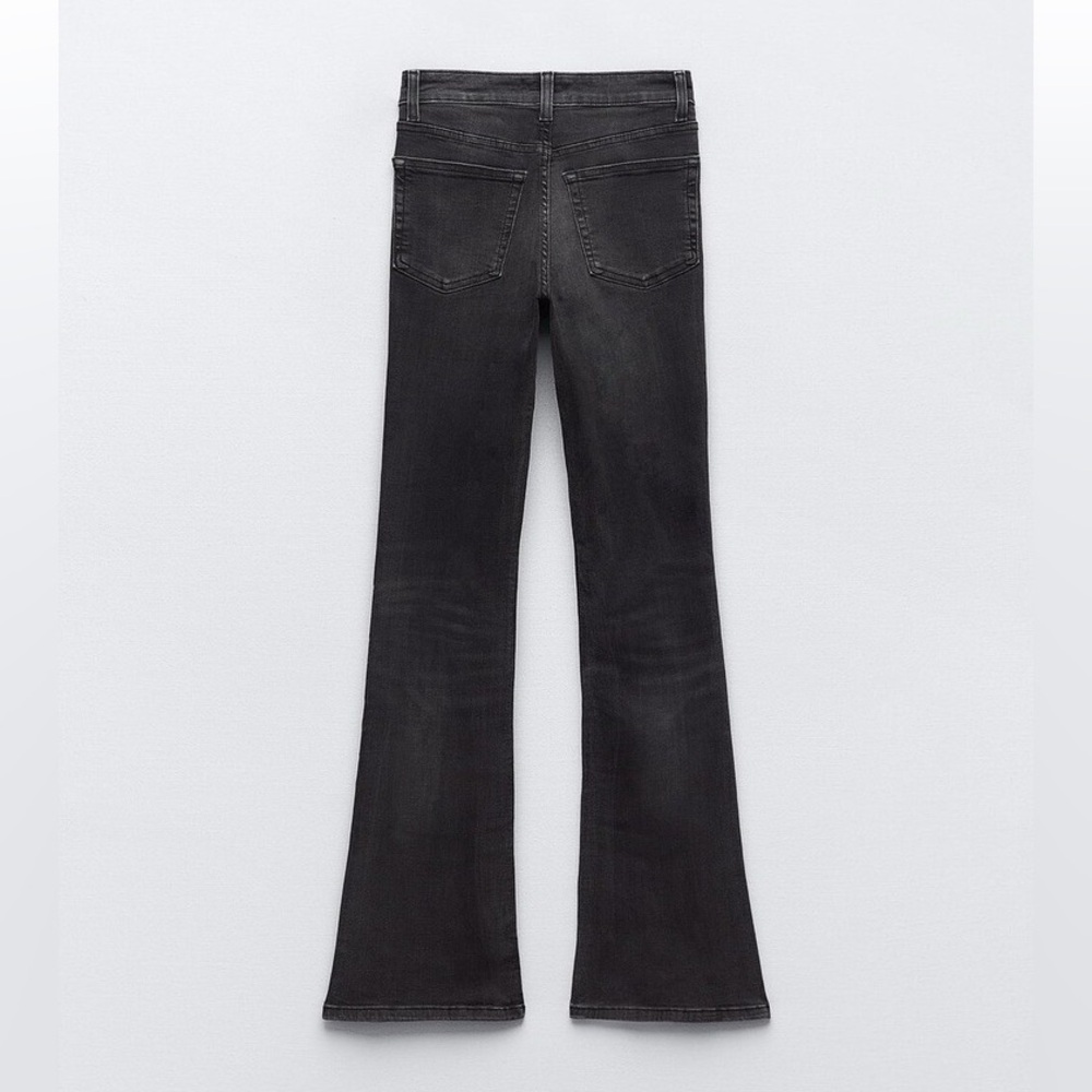 Zara Full Length Mid-Rise Black Flare Jeans - Picture 3 of 8